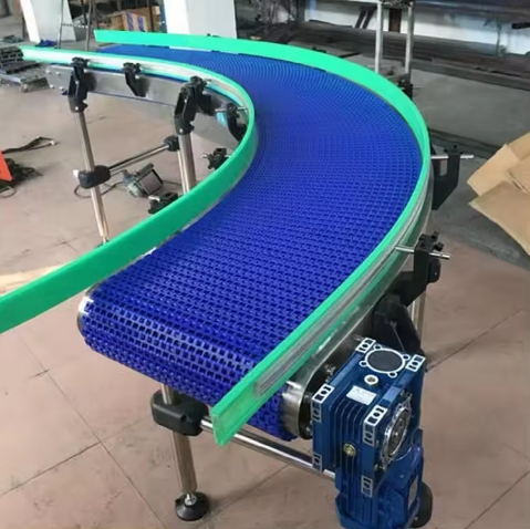 Turning modular belt conveyor